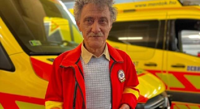 Nyugdíjba vonult a debreceni mentőorvos