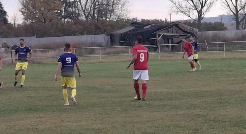 Egyik csapat sem ér a megyei csapat nyomába