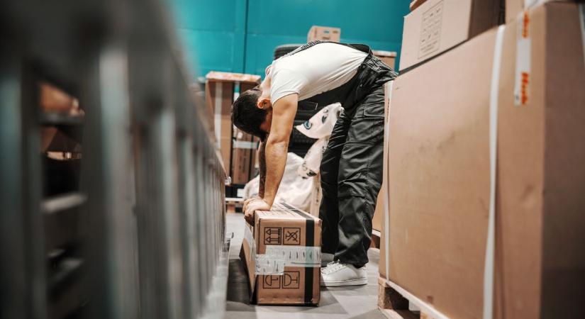 Napi 14 órát dolgoztatta a román testvérpárt fizetség nélkül a barcsi pár ebben a boltban