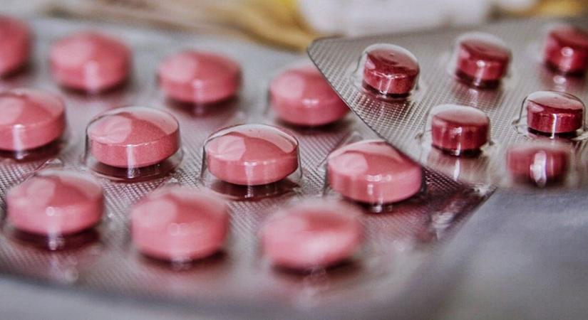 Rengeteg gyógyszert betiltanak Magyarországon, nagyon sok népszerű termék van a listán