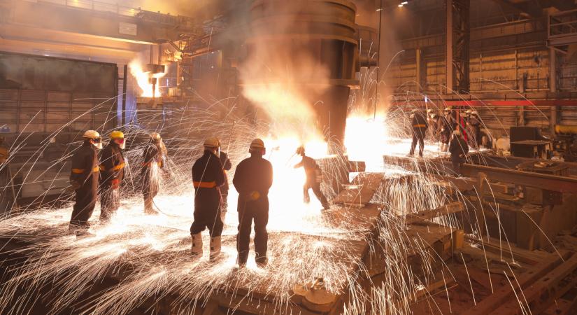 A dunaújvárosiak ötöde elköltözne a Dunaferr bedőlése miatt