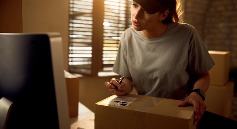 Egységes csomagkezelési díj bevezetését szorgalmazza az EuroCommerce