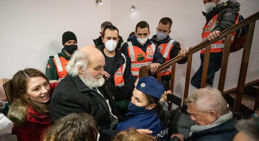 Hogyan élte meg Iványi Gábor a házkutatást, amelynek alapján most hatóság elleni erőszakkal vádolják?