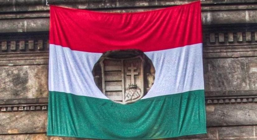 Rákay Philip: november 4. a hazaárulás, a gerinctelenség napja