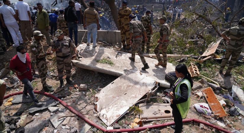 „Én vagyok a világ legszerencsésebb embere, de szenvedek” – megszólalt az Air India repülőgép-szerencsétlenség egyetlen túlélője