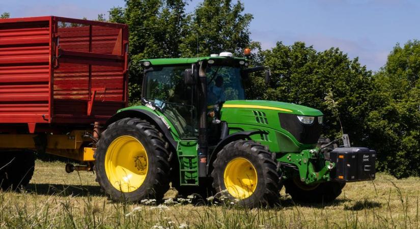 Októberben felfelé mozdult a traktorpiac