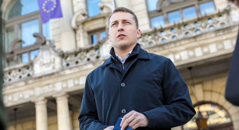 Pintér Bence milliárdok ígéretével vakít, Boncsarovszky beleállt a győri polgármesterbe