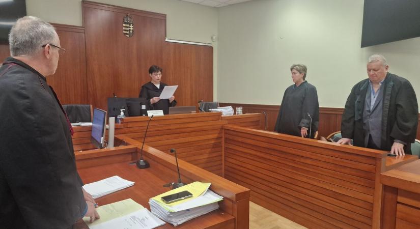 Hat éve döntötte romba a család életét a mászóka - mára kiderült, kik a felelősek a csányi tragédiáért