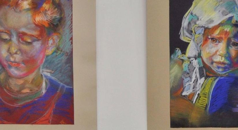 Kis-Gyöngyösi Ildikó tárlatnyitója a BFMK-ban