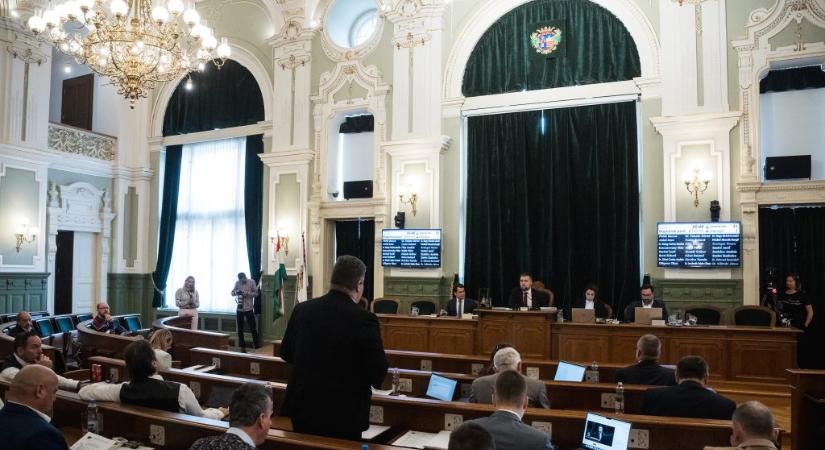 Büntetőeljárás, lázongó beosztottak: botrány utáni vezetőváltás a győri városrendészetnél