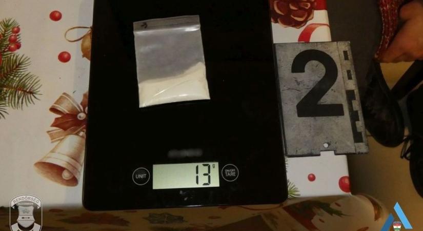 Kokaint és mefedront árultak egy zalai fodrászüzletben – a drogdílerek bíróság előtt felelnek tettükért