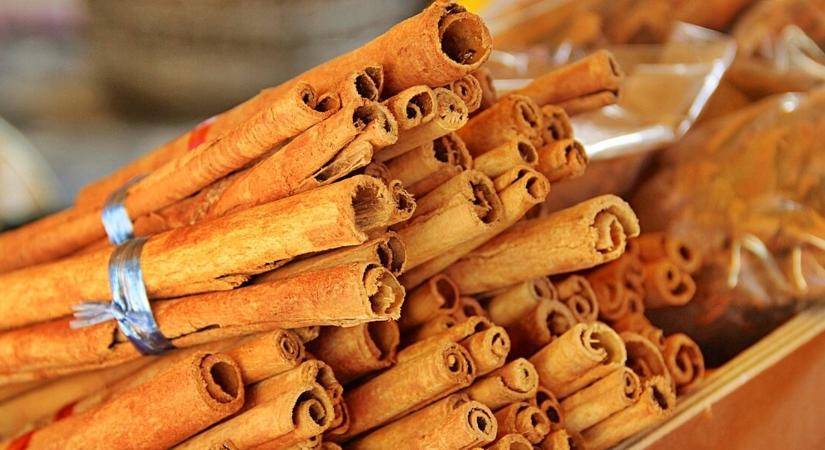 Ezért kerül fahéj a profik felmosóvizébe: briliáns trükk, amit érdemes kipróbálni