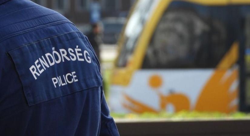 A kis cseles! Próbálta menteni a menthetőt, de a debreceni rendőrök eszén ő sem tudott túljárni