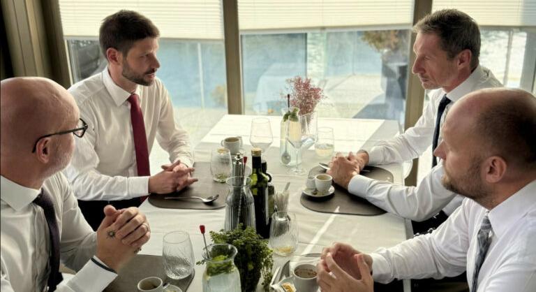 Šimečka, Gröhling, Majerský és Naď Szlovákia jövőjéről tárgyaltak. Megegyeztek a változás szükségességében