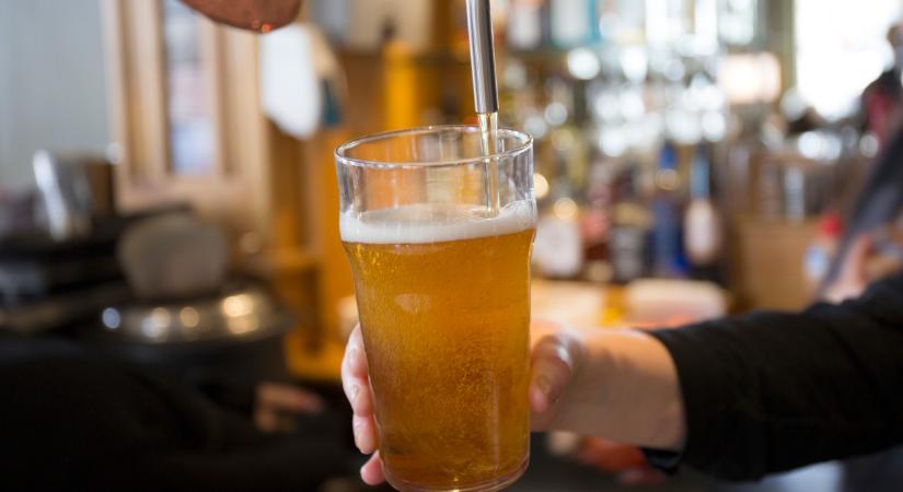 Így vásárolnak sört a magyarok: kemény, ami a boltokban történik itthon