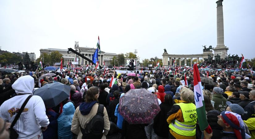 A Tisza Pártnak kell felelnie arra, hogyan kerülhetett nyilvánosságra kétszázezer magyar ember adata
