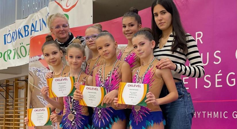 Futó Zsófia és az LSC csapata is bronzérmet szerzett