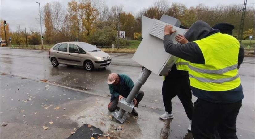 3 új, forgalmas csomópontban mérhetik fixen a sebességet