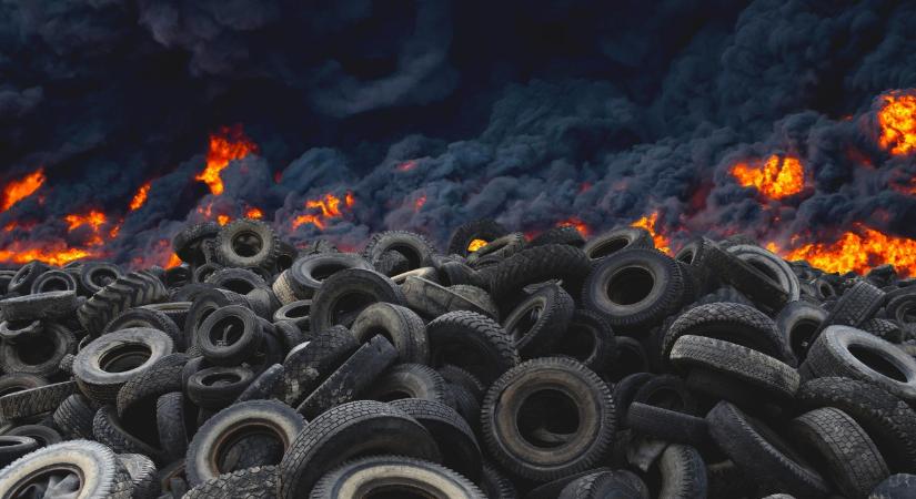 Tűz ütött ki egy gumiabroncsraktárban Zágráb közelében