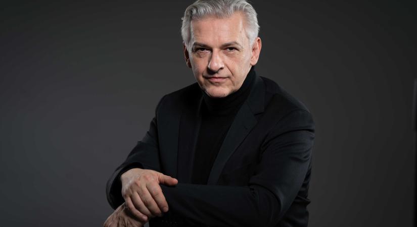 Alföldi Róbert perel, a Válasz Online visszaszól a Mandiner listázása miatt