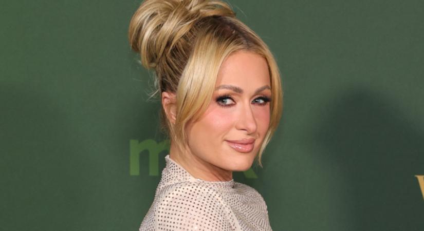 Paris Hilton olyan ruhában mutatkozott, hogy arra nehéz szavakat találni