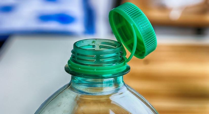 80 forintos üvegvisszaváltási-para: Hol adható le a többutas palack?