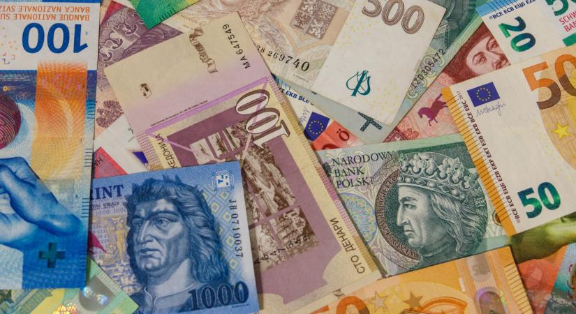 Kicsit elment ma a forint ereje: gyengült estére az árfolyam