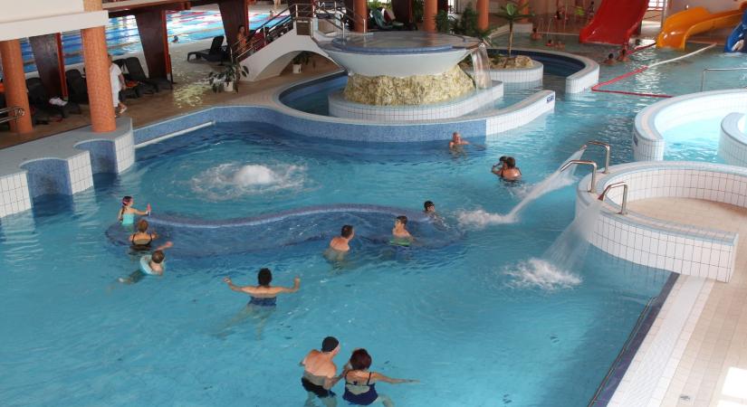 Két gyógyfürdő, ahol most díjmentesen használhatjuk az élménymedencéket