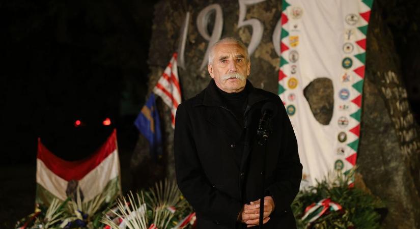 Megemlékeztek az '56-os hősökről Egerben  fotók