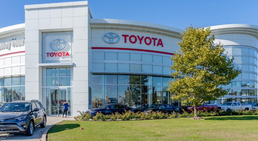 Nagyon szorongatják a Suzukit 2025-ben: ez lehet idén Magyarország kedvenc autója, óriási a verseny