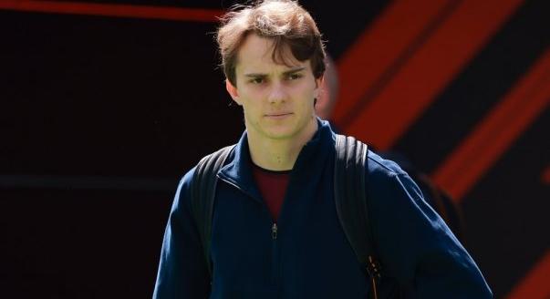 Intelmek Piastri felé, gyenge Vasseur – keddi hírek