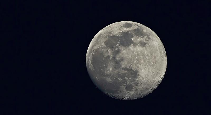 Az év legnagyobb teliholdja jön szerdán éjjel