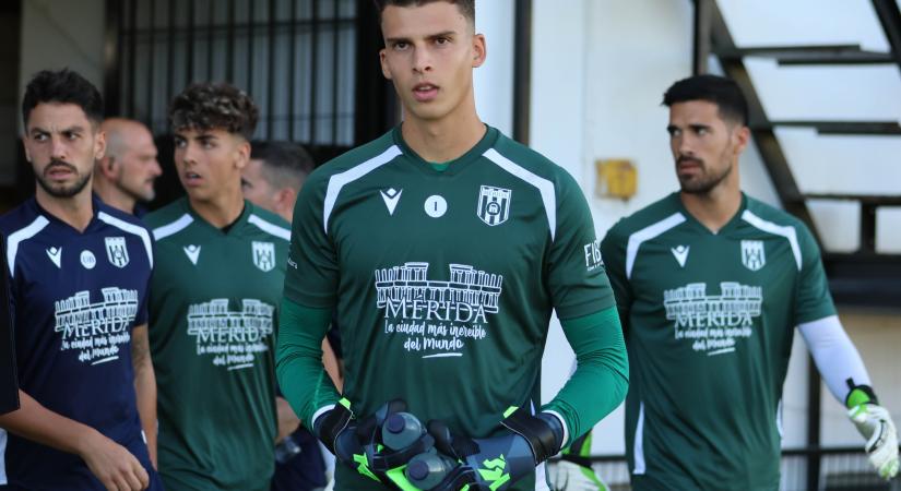 Újabb magyar kapus került be bajnokságában a forduló csapatába