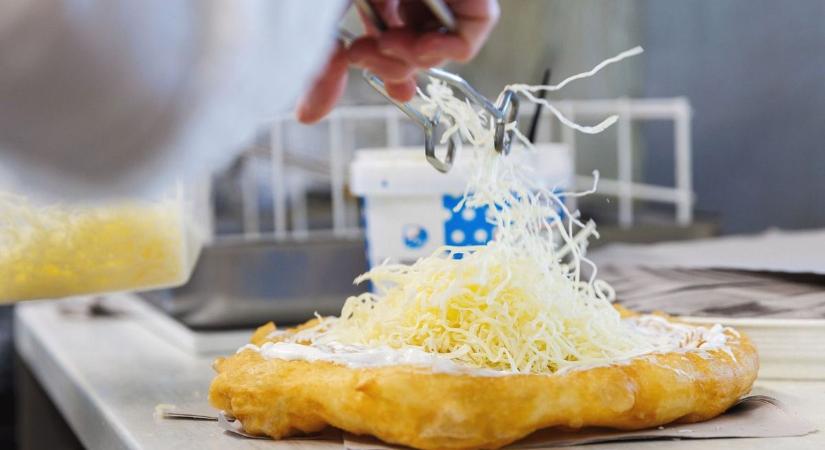 Verhetetlen a Sanya Lángos? Egy biztos: imádják a debreceniek! – fotókkal, videóval