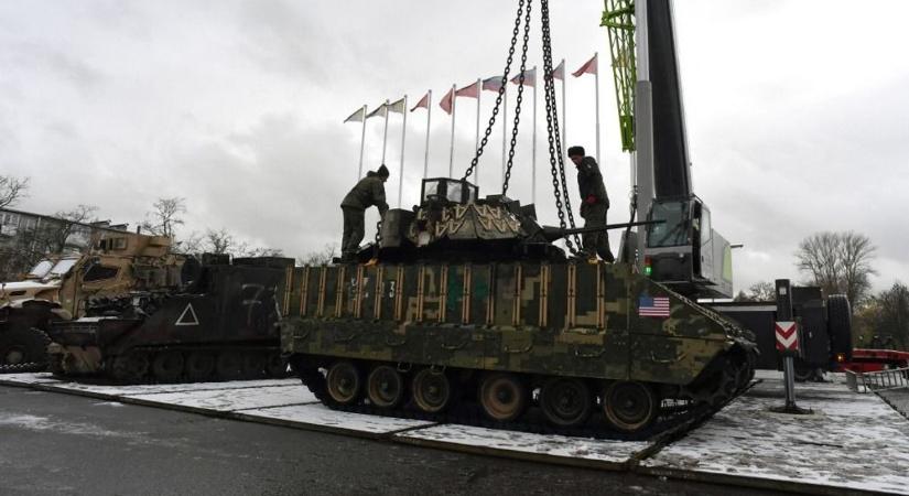 Döbbenet: így végezték a Biden által Ukrajnának adott lövészpáncélosok (VIDEÓ)