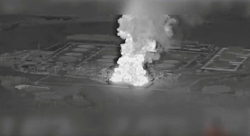 Az ukránok eltalálták Oroszország egyik legnagyobb olajfinomítóját: videóra vették, ahogy lángol - bajban a teljes moszkvai régió