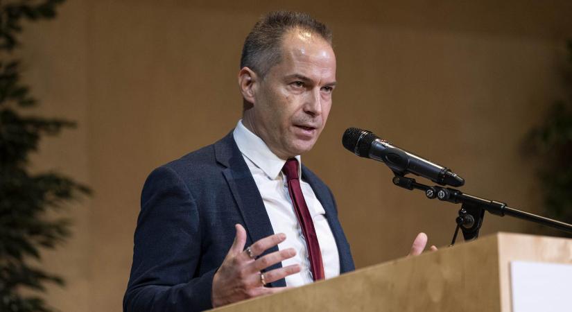 Krekó Péter is közölte, hogy a Mandiner állításaival szemben le sem töltötte a Tisza Világ appot