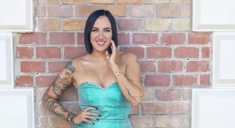 Tóth Gabi elárulta, miért kergeti a nyugati mainstream média öngyilkosságba a fiatalokat – Videó