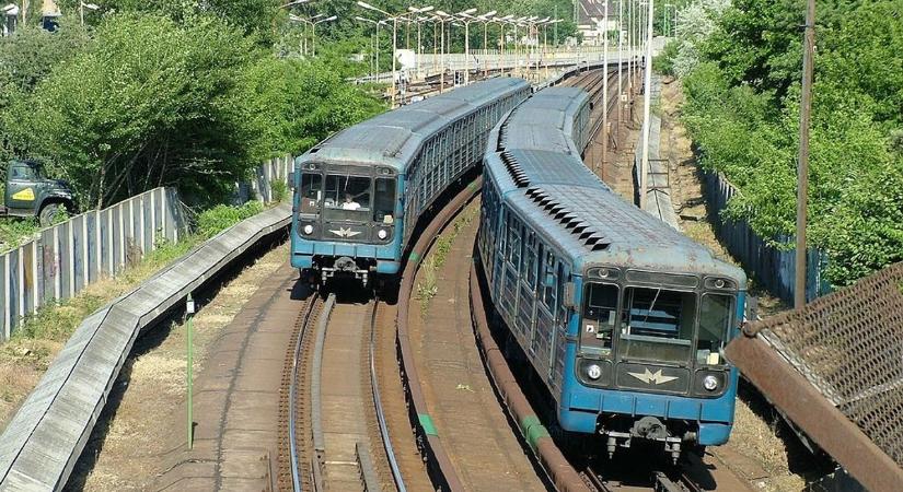 Trükkös lopások a 2-es metrón – vigyázz: ezzel a trükkel nyúlják le a mobilod