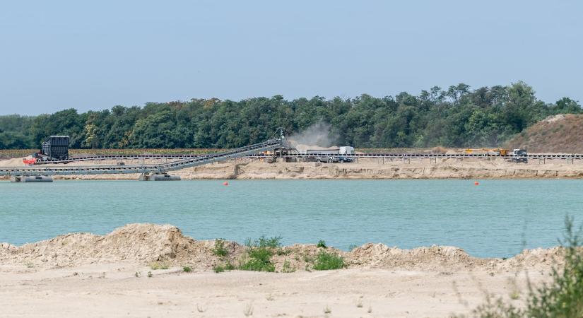 Túl gyors volt a NER-közeli kavicskirály, évekkel korábban indulhat a lacházi kavicsbánya második üteme