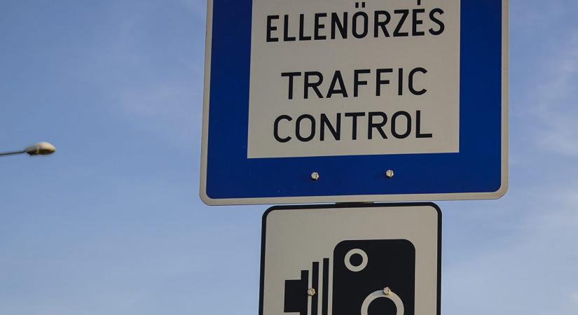 Új helyszíneken csapnak le a gyorshajtó autósokra