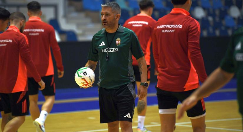 Nem kertelt a szövetségi kapitány, amikor megkérdeztük, hogy vannak-e bérelt helyek a magyar válogatottban