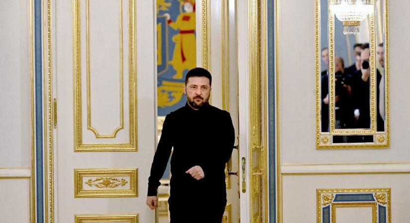Itt tartunk: Zelenszkij kitüntette a Barátság-kőolajvezeték elleni dróntámadásokat irányító, Magyarországról kitiltott ukrán tábornokot (VIDEÓ)