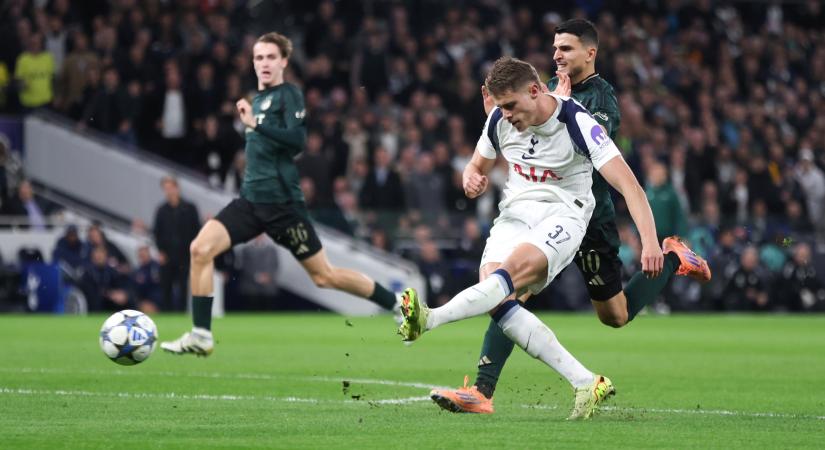 Akkora szólógólt rúgott a holland védő a BL-ben, hogy alig hisszük el