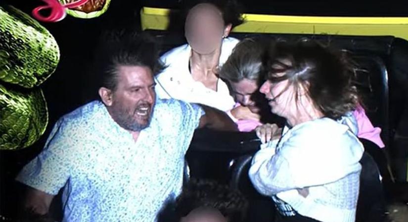 Repült a biztonsági öv és majdnem a gyermek is: házaspár fogta le a fiatal lányt egy meghibásodott hullámvasúton