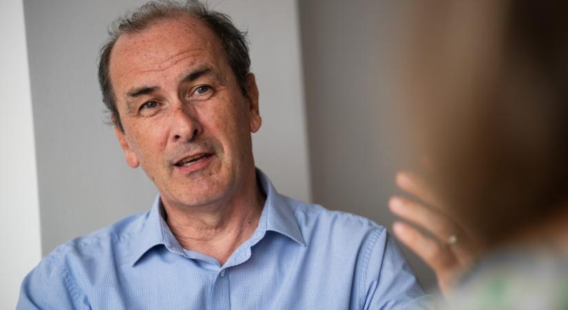 „Ez valójában nagyon rossz irány” – Hegedűs Zsolt reagált arra, hogy Pintér Sándor büntetné a renitens betegeket