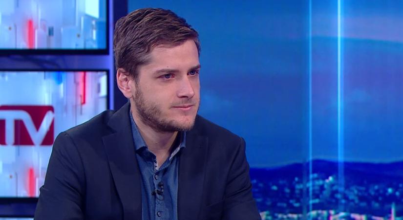 Tovább gyűrűzik az adatszivárgási botrány  videó