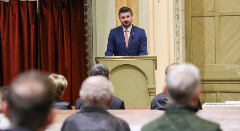 November 4-re emlékeztek Szombathelyen – főhajtás az ’56-os hősök előtt