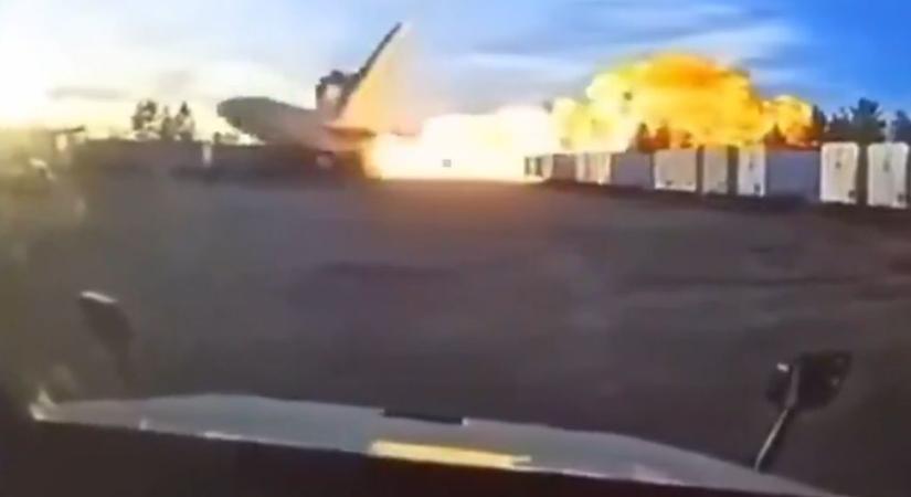 Borzalmas légi katasztrófa történt: teherszállító repülőgép zuhant egy üzemre, több ember meghalt