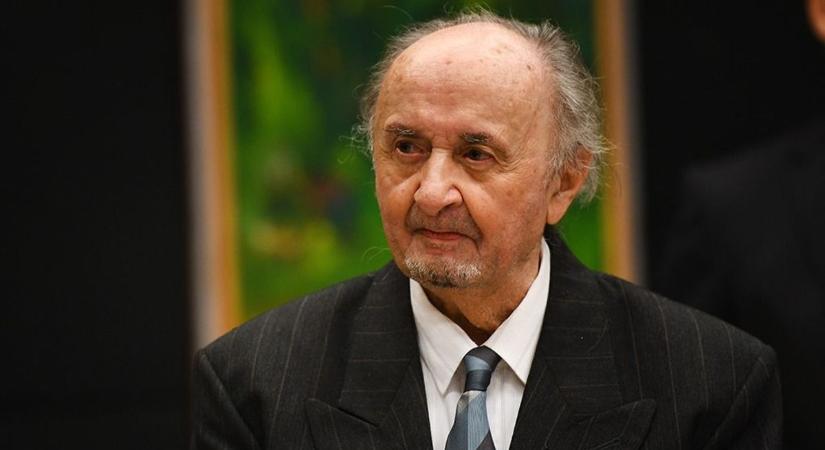 Osztályidegen volt, kicsapták a gimnáziumból, mégis díszpolgárnak választották a sajátos látásmódú alkotót